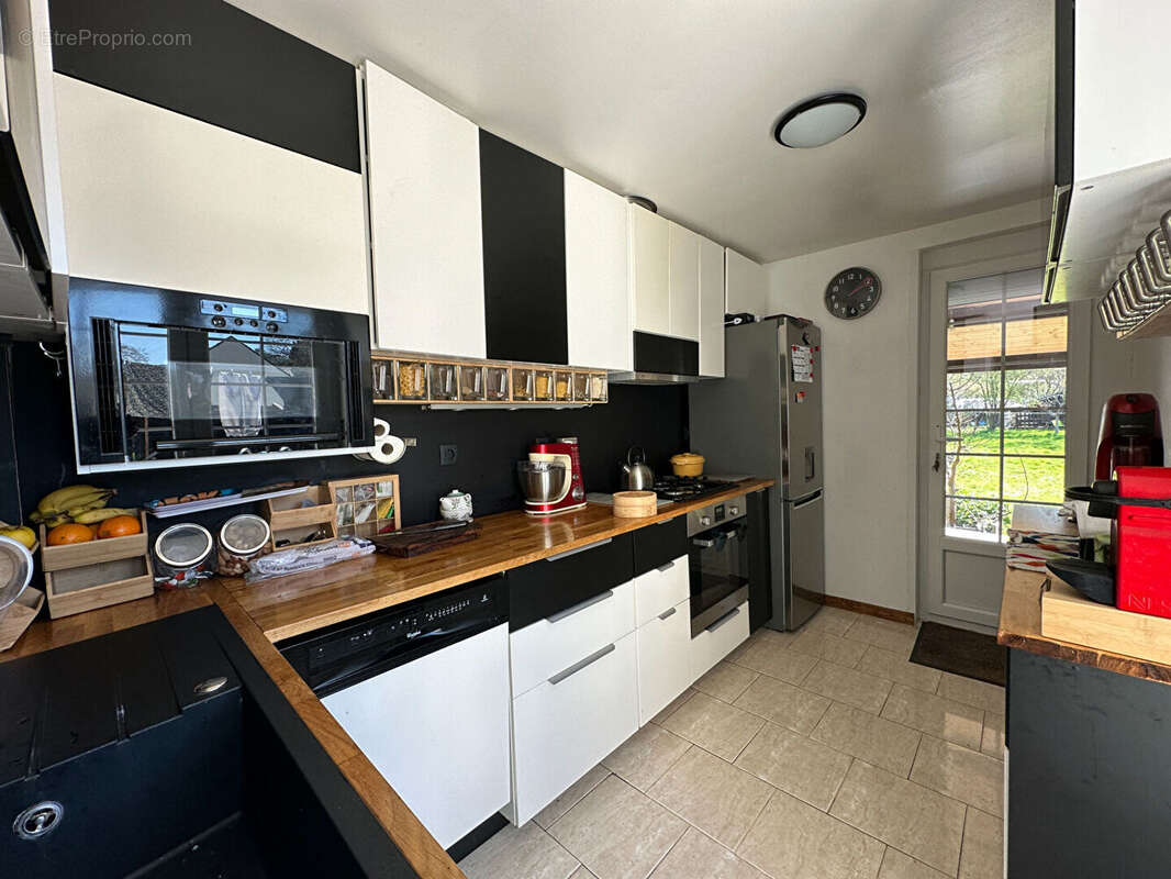 Maison à NOISY-SUR-ECOLE