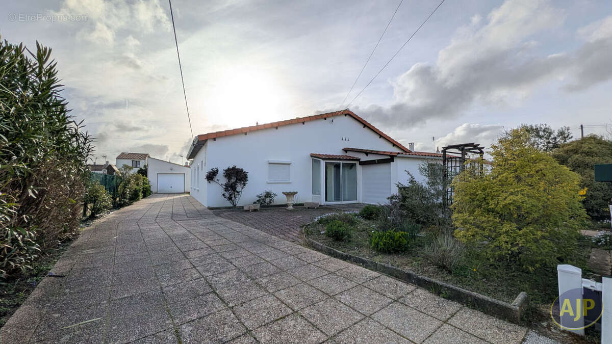 Maison à L'AIGUILLON-SUR-MER