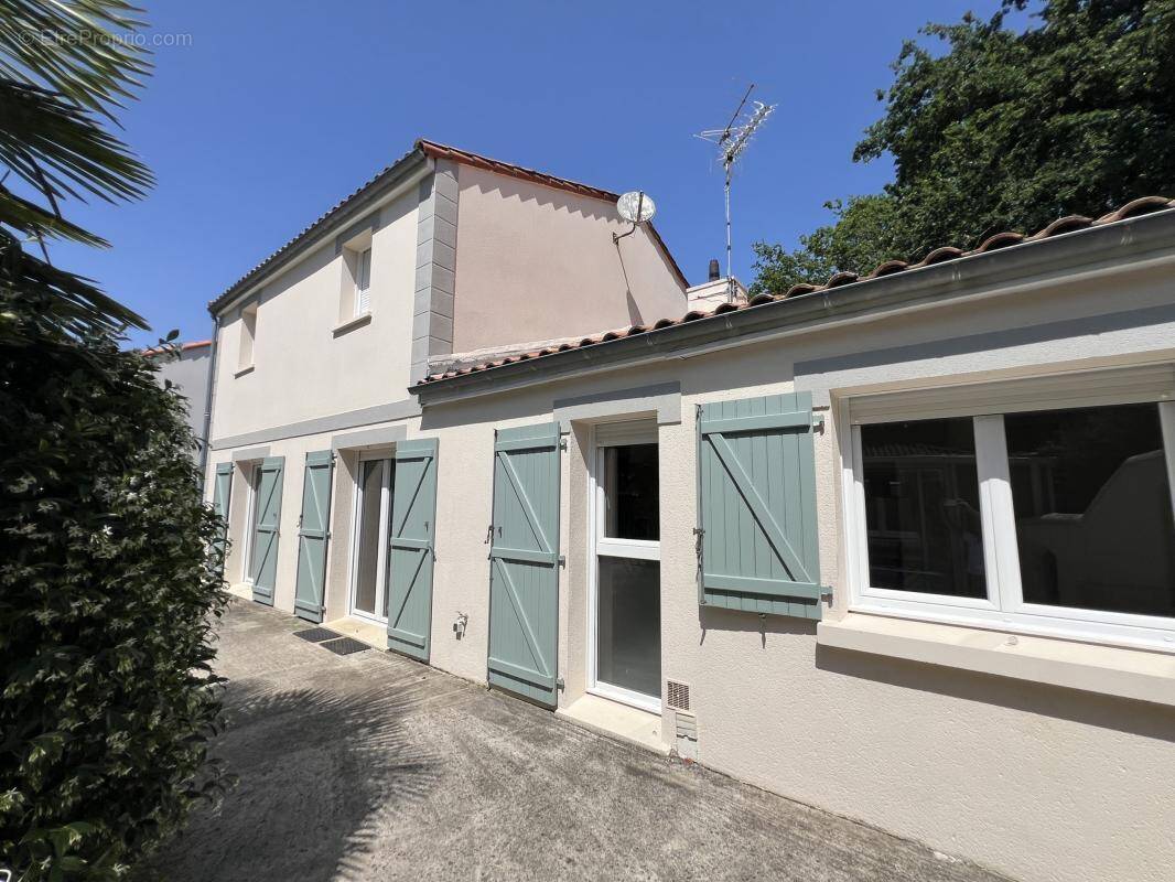 Maison à LE CELLIER