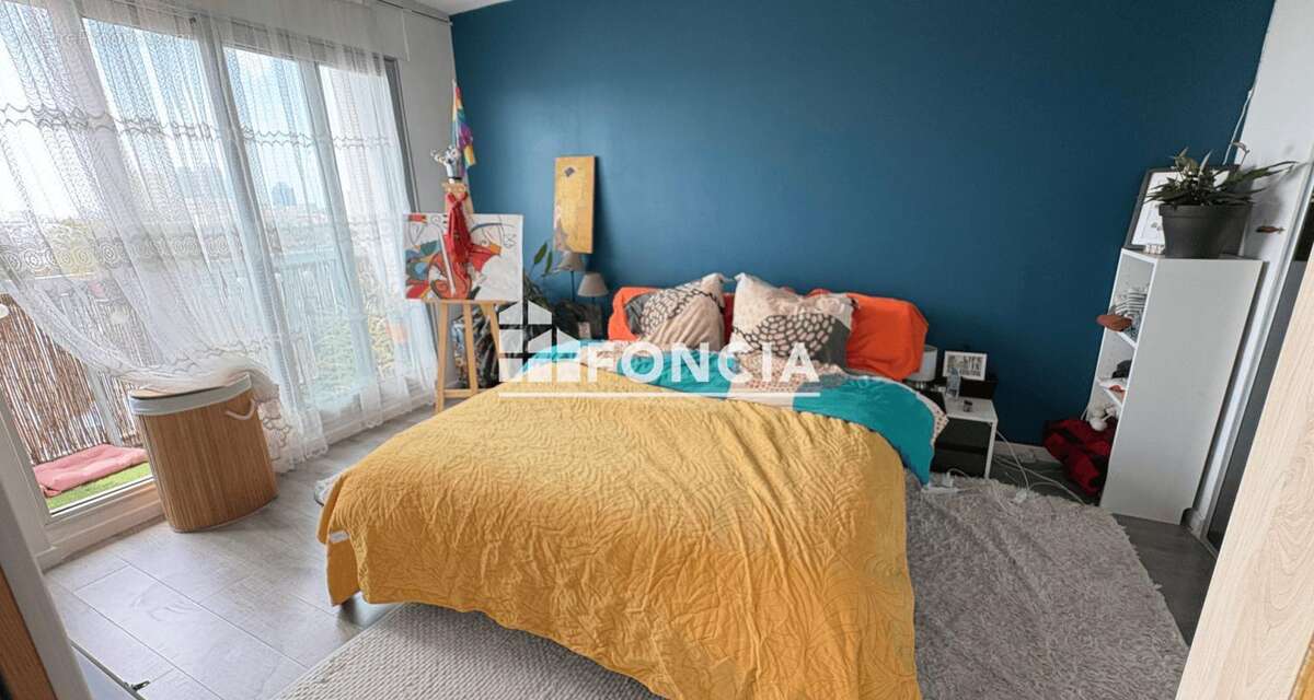 Appartement à PARIS-19E