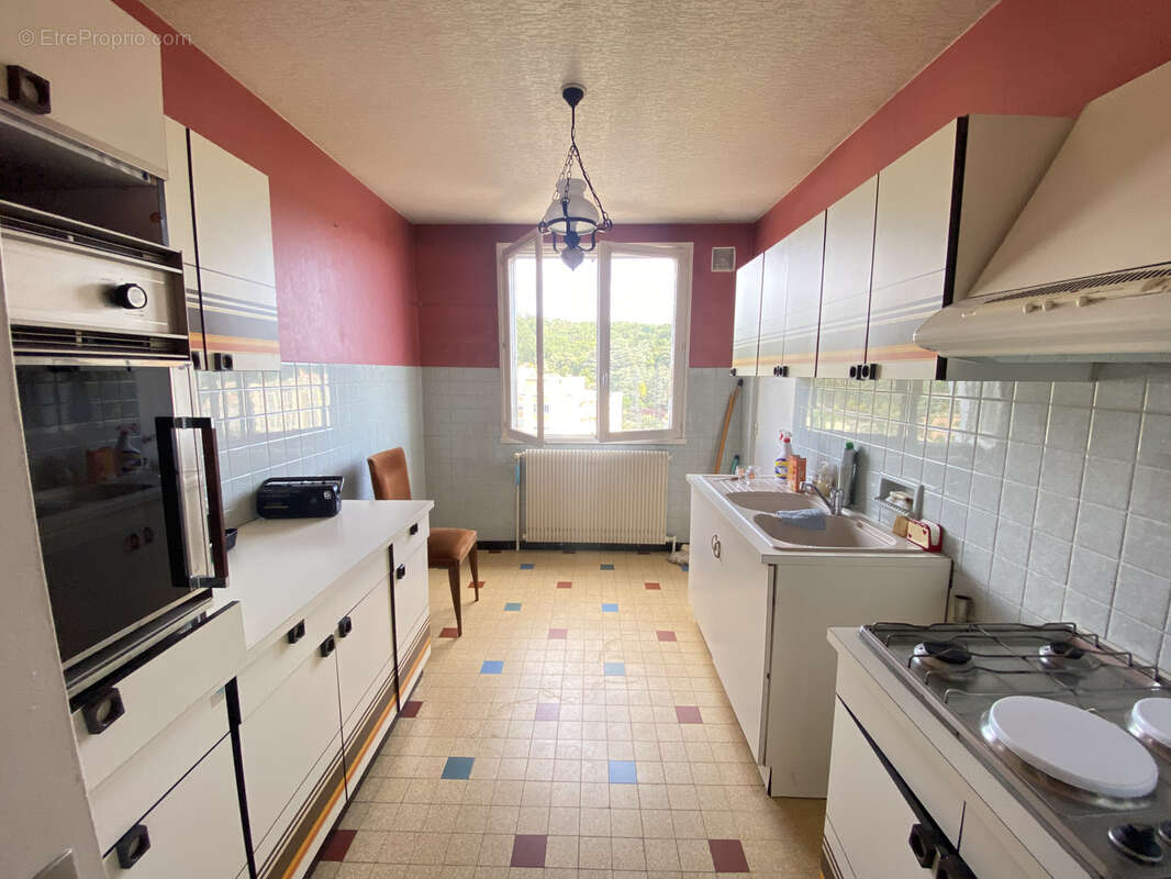 Appartement à SAINT-ETIENNE