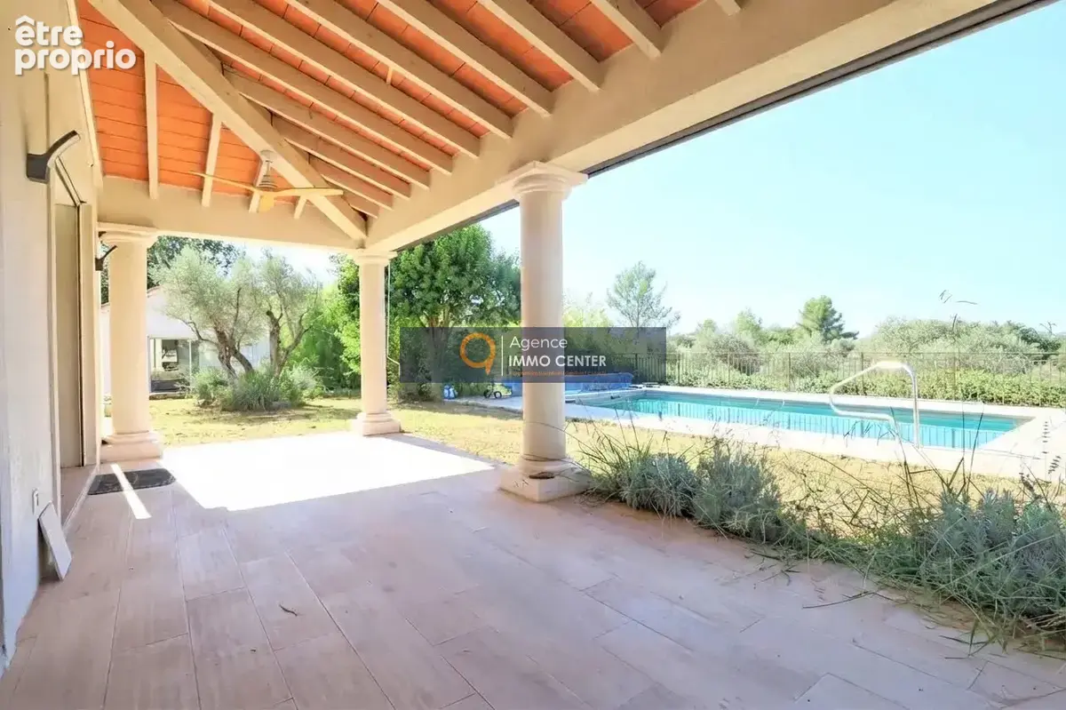 Maison avec 5 chambres dépendance, garage, piscine - photo 10