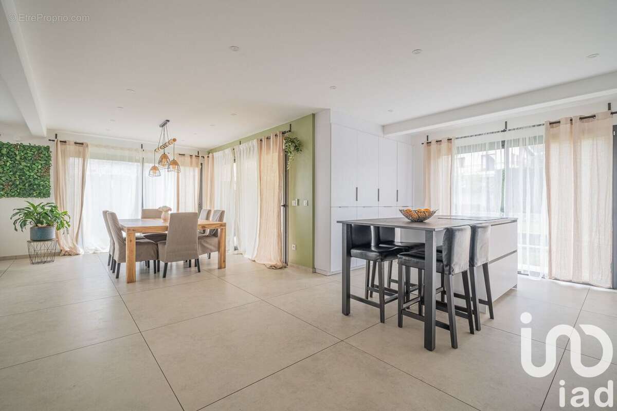 Photo 7 - Maison à MEYLAN