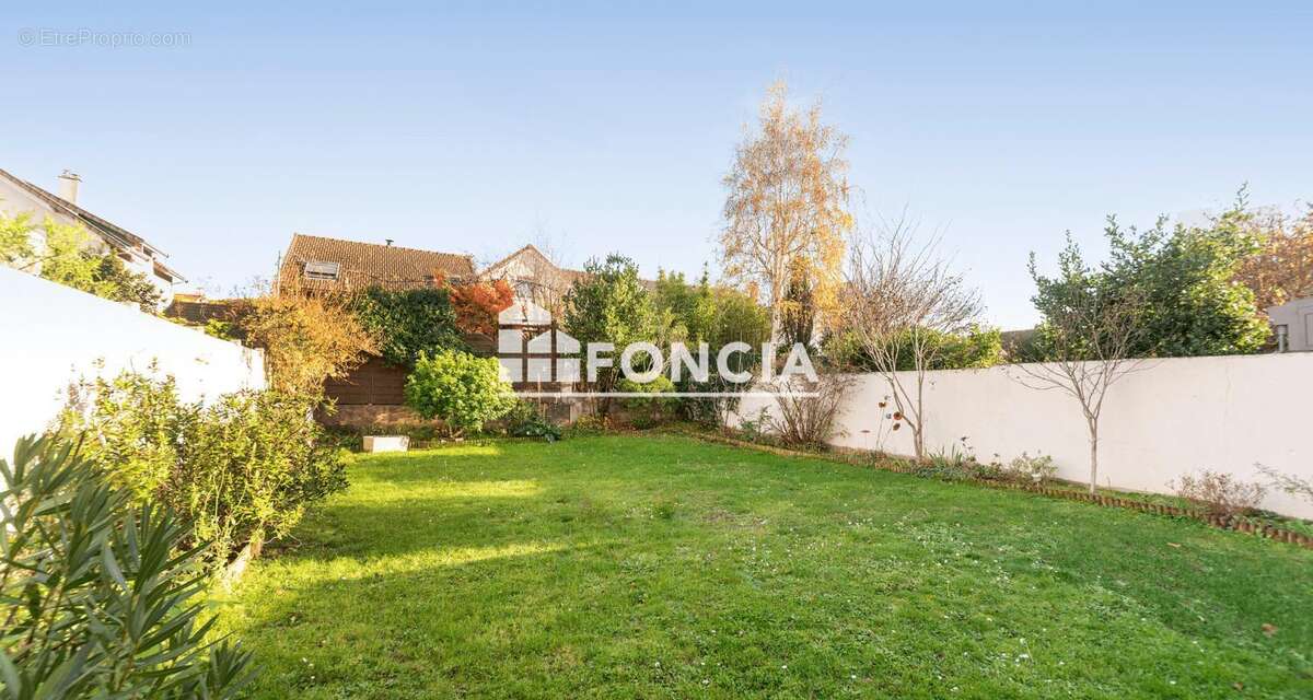 Maison à CHEVILLY-LARUE