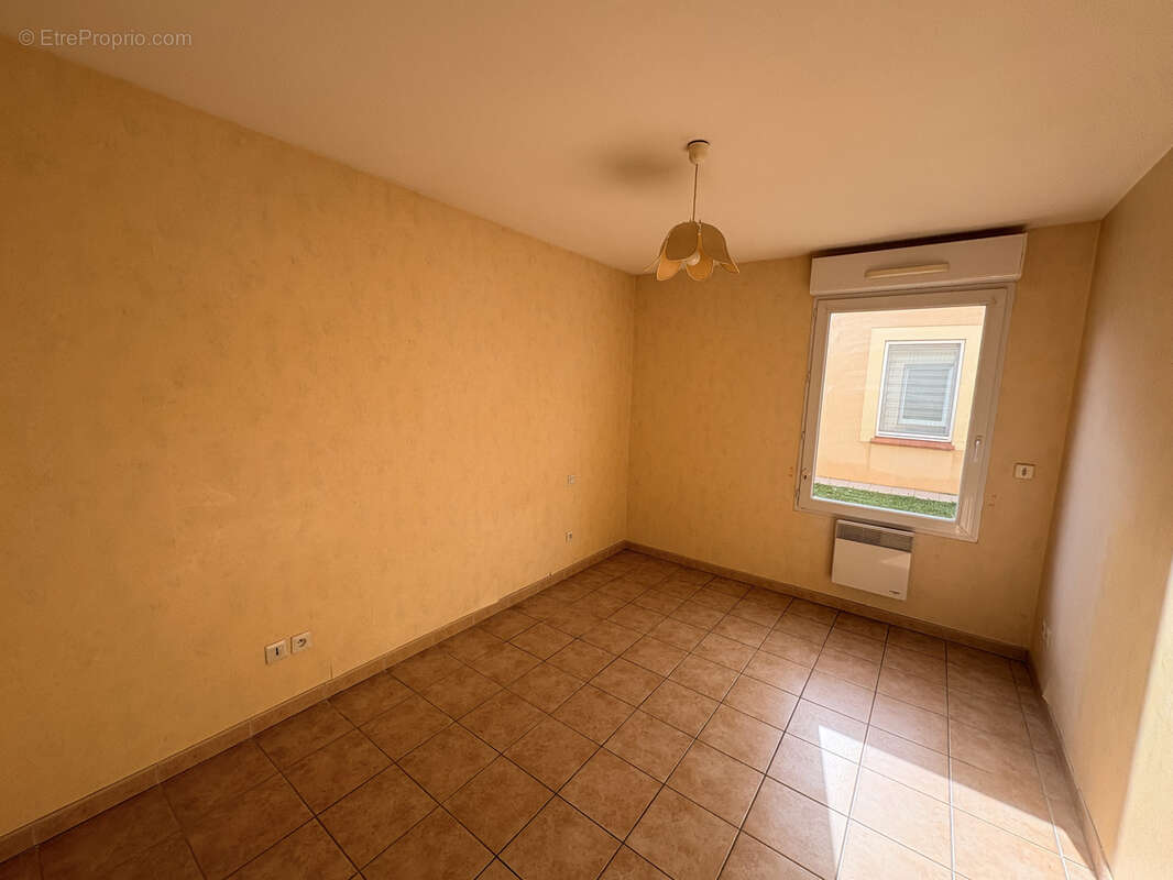 Maison à LA CALMETTE