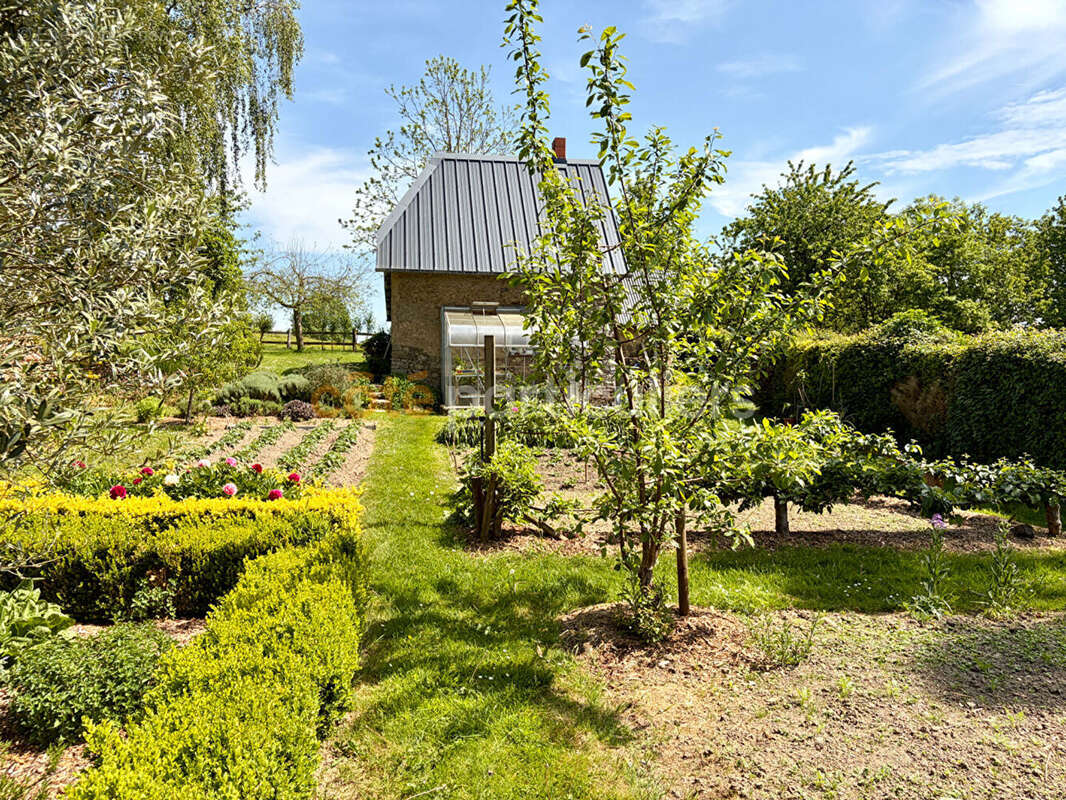 Maison à COUTANCES