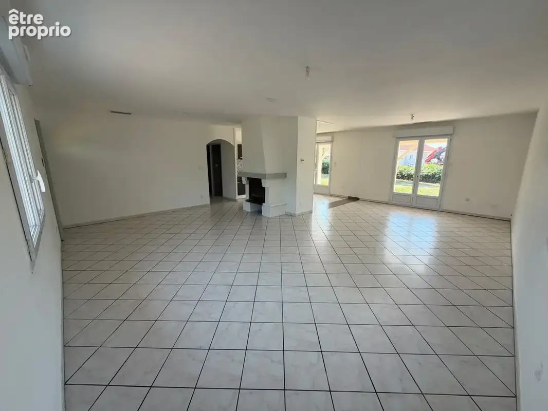 Maison 4 pièces 111 m² à vendre à Pommier-De-Beaurepaire (38260) - photo 3
