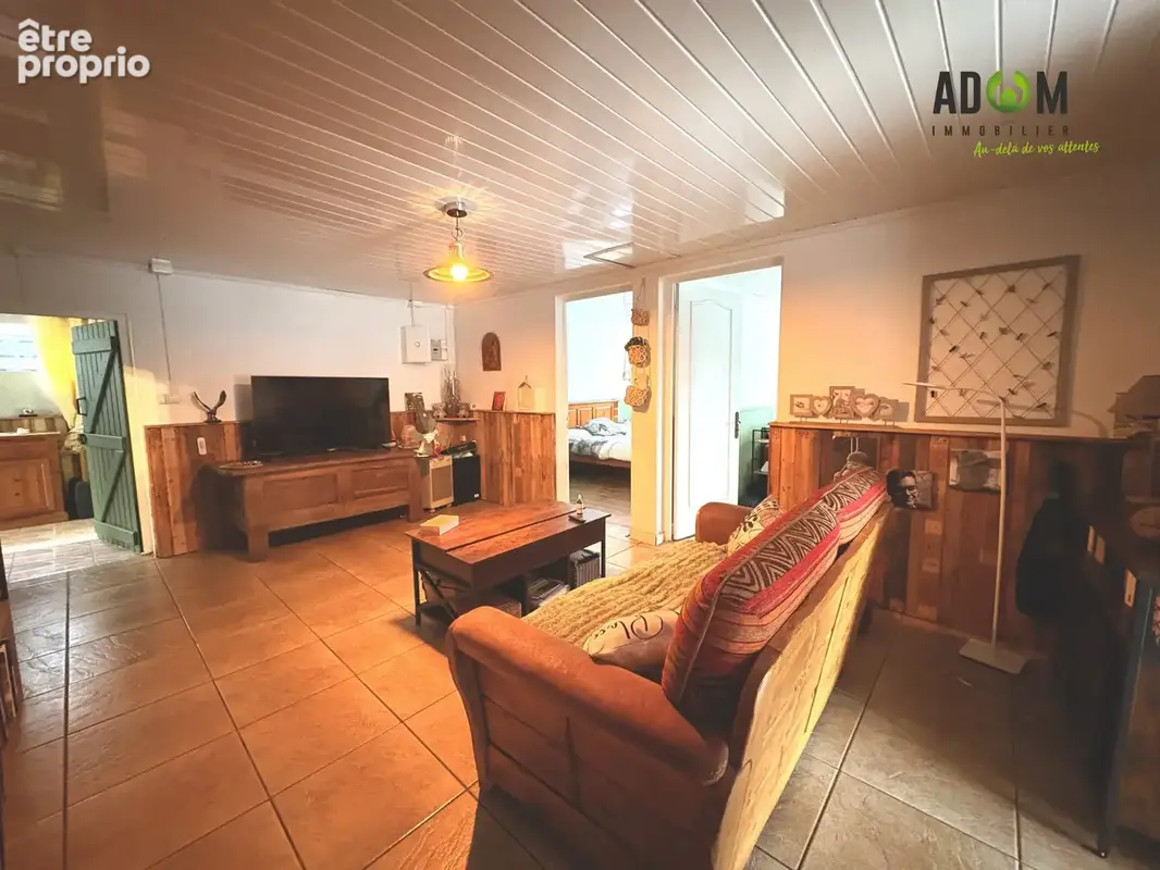 Maison 110 m² à Saint-Louis  - photo 5