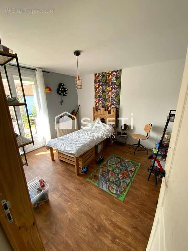 Photo 9