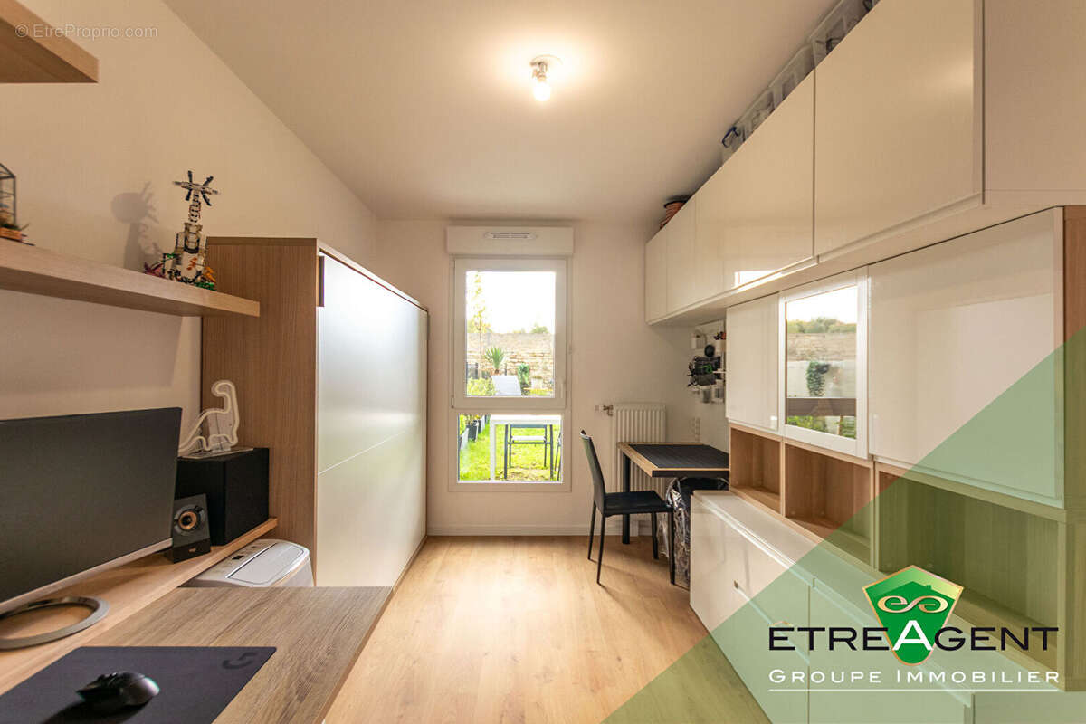 Appartement à VERNEUIL-SUR-SEINE