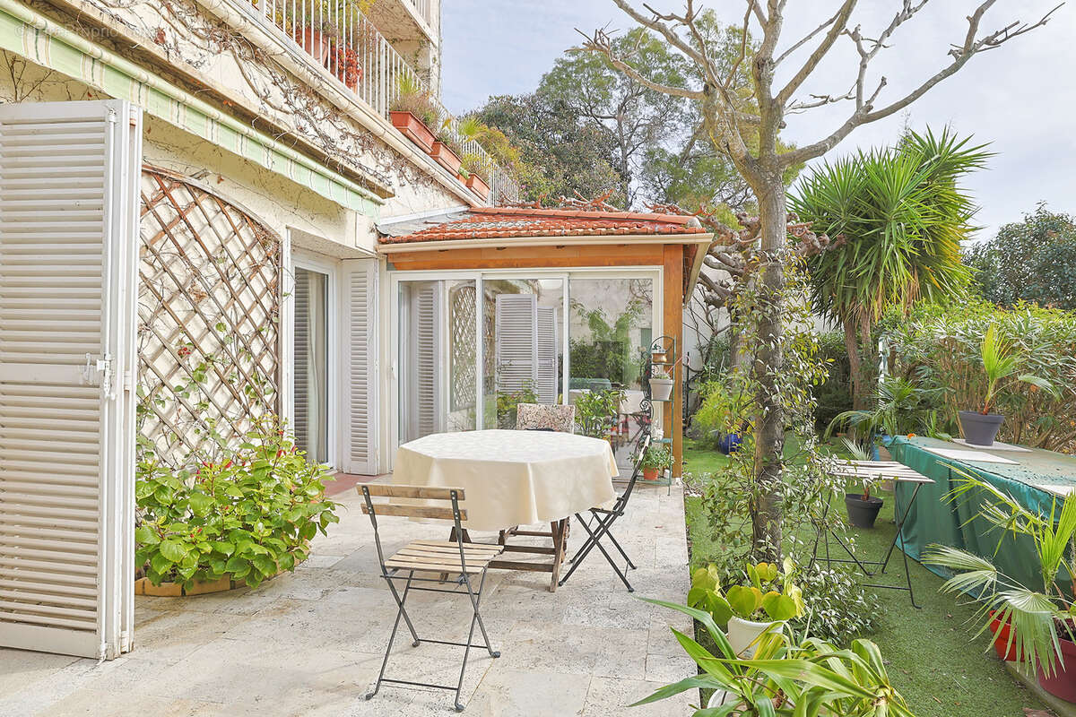 Appartement à HYERES