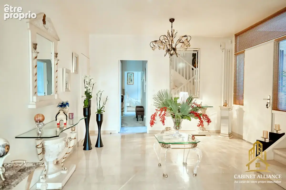 Propriété de Prestige à vendre avec une piscine - photo 9