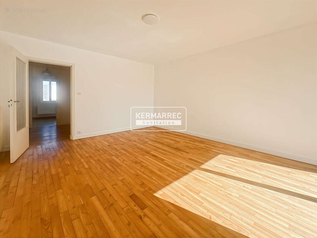 Appartement Bourg L'Evêque de 62 m² - photo 3