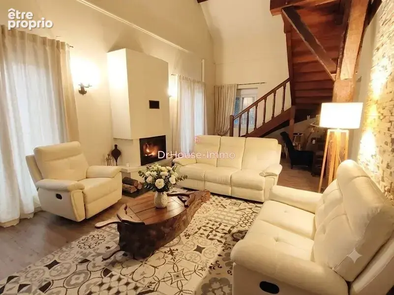 Maison 9 pièces 222 m² à vendre à Saint-Genou (36500) - photo 12