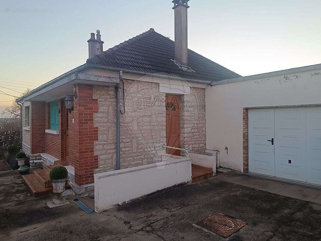 Maison à IMPHY