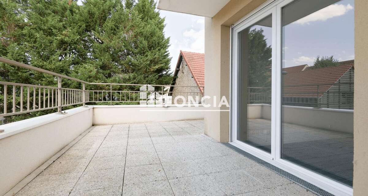 Appartement à LIEUSAINT