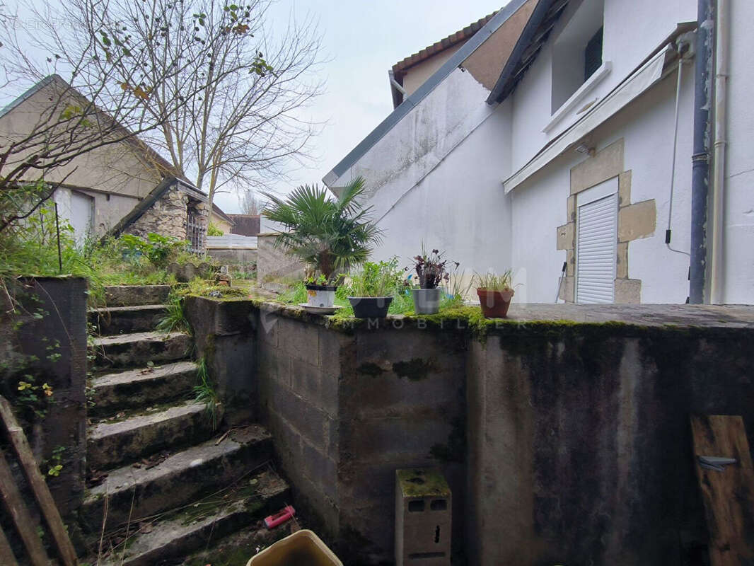 Maison à COSNE-COURS-SUR-LOIRE