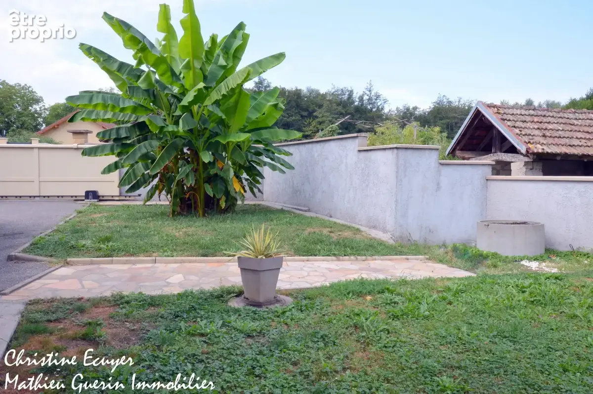 Maison 88 m² à Saint-Genix-Sur-Guiers  - photo 5