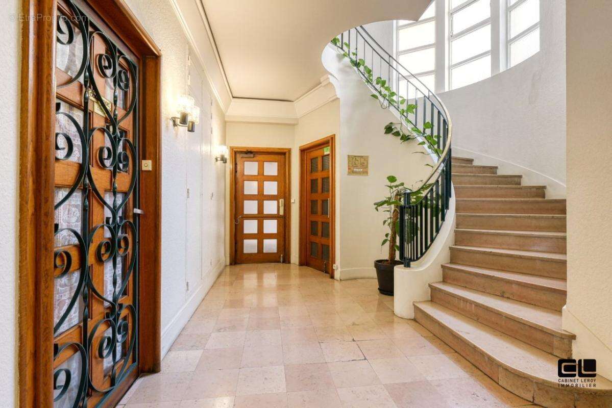 Appartement à LYON-6E
