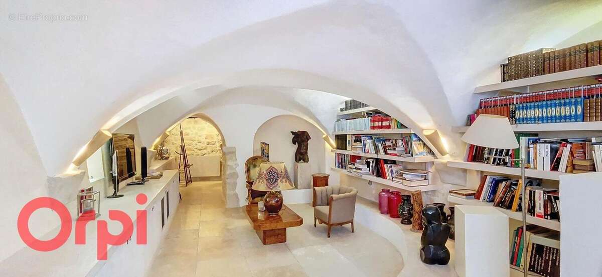 Maison à LA CADIERE-D'AZUR