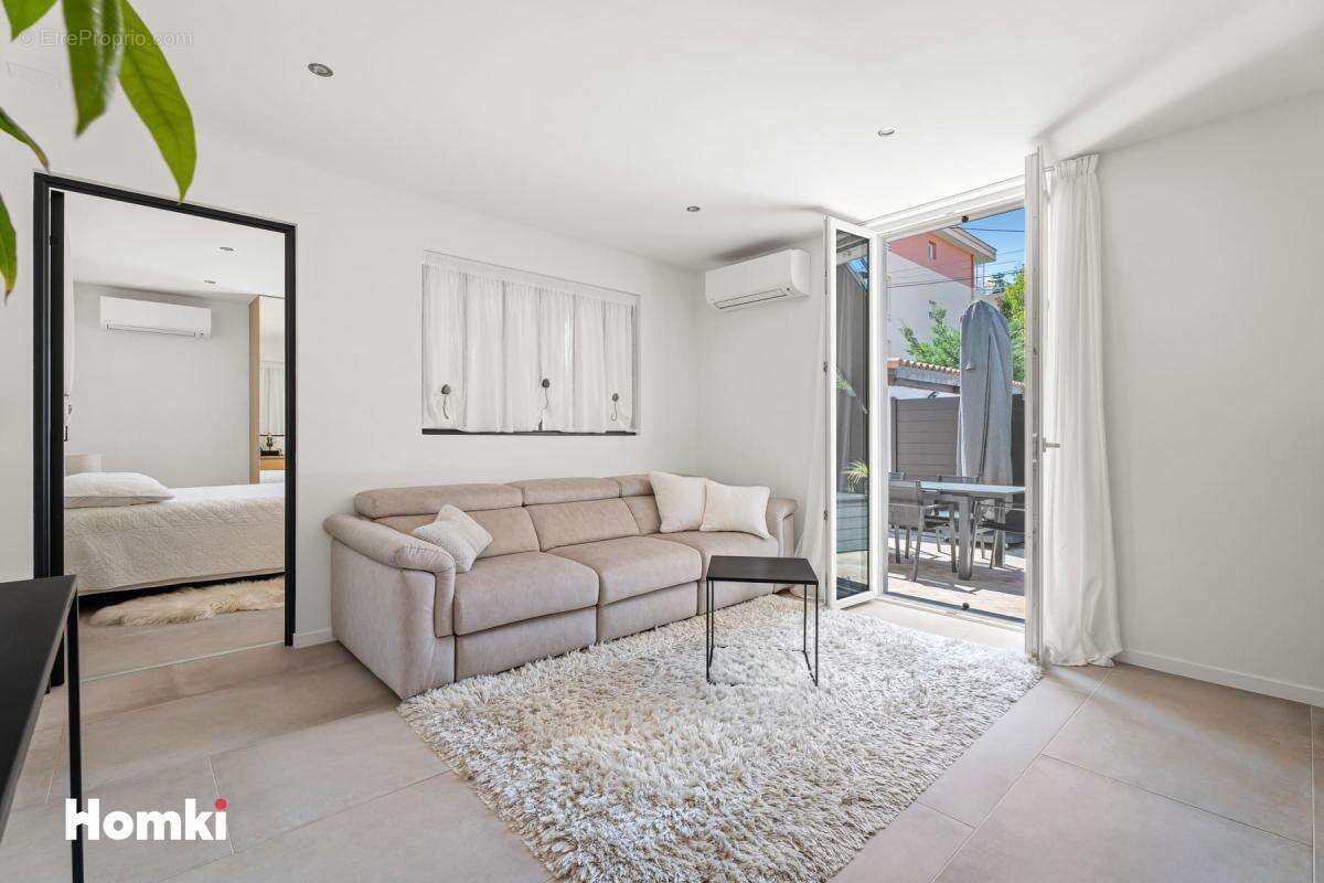 Appartement à LE CANNET