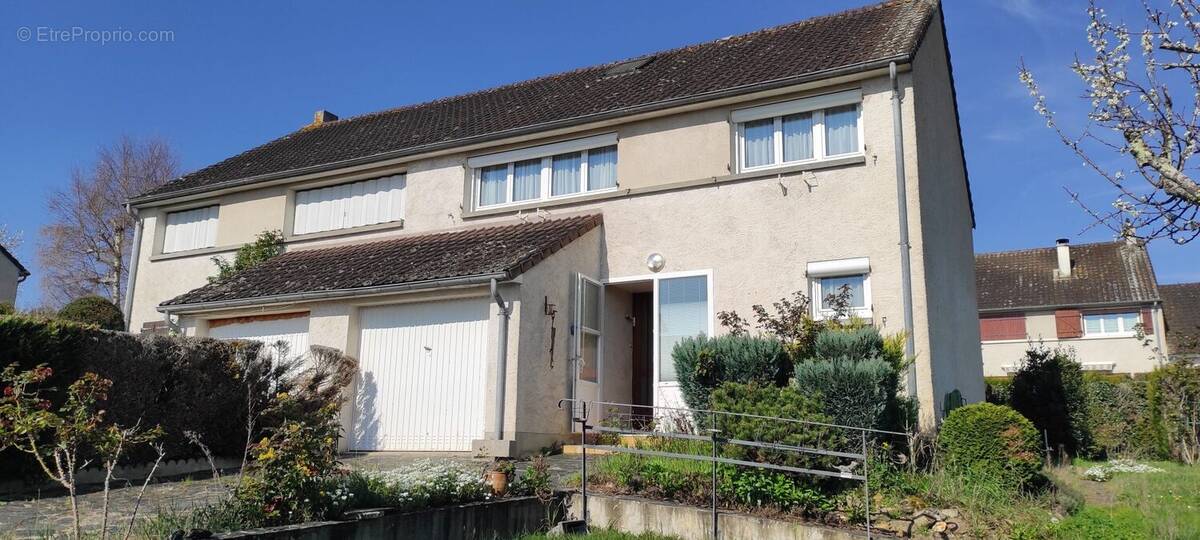 Maison à SAINT-MARCEL