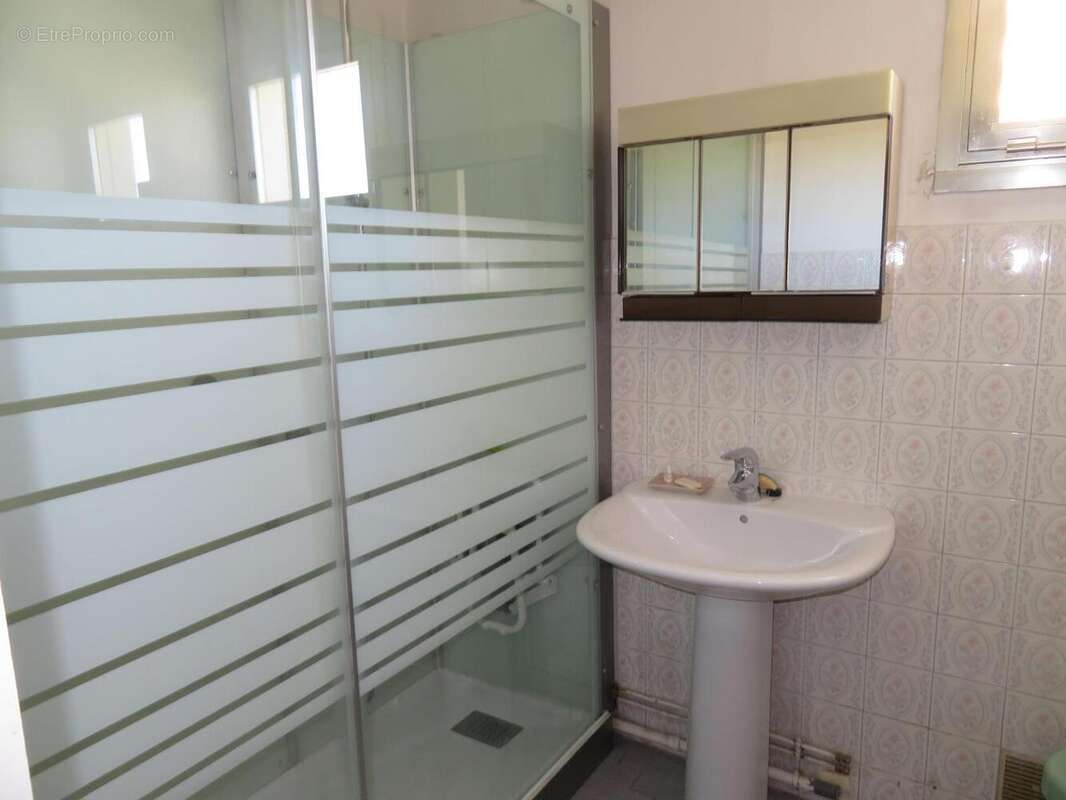   - Appartement à DRAGUIGNAN