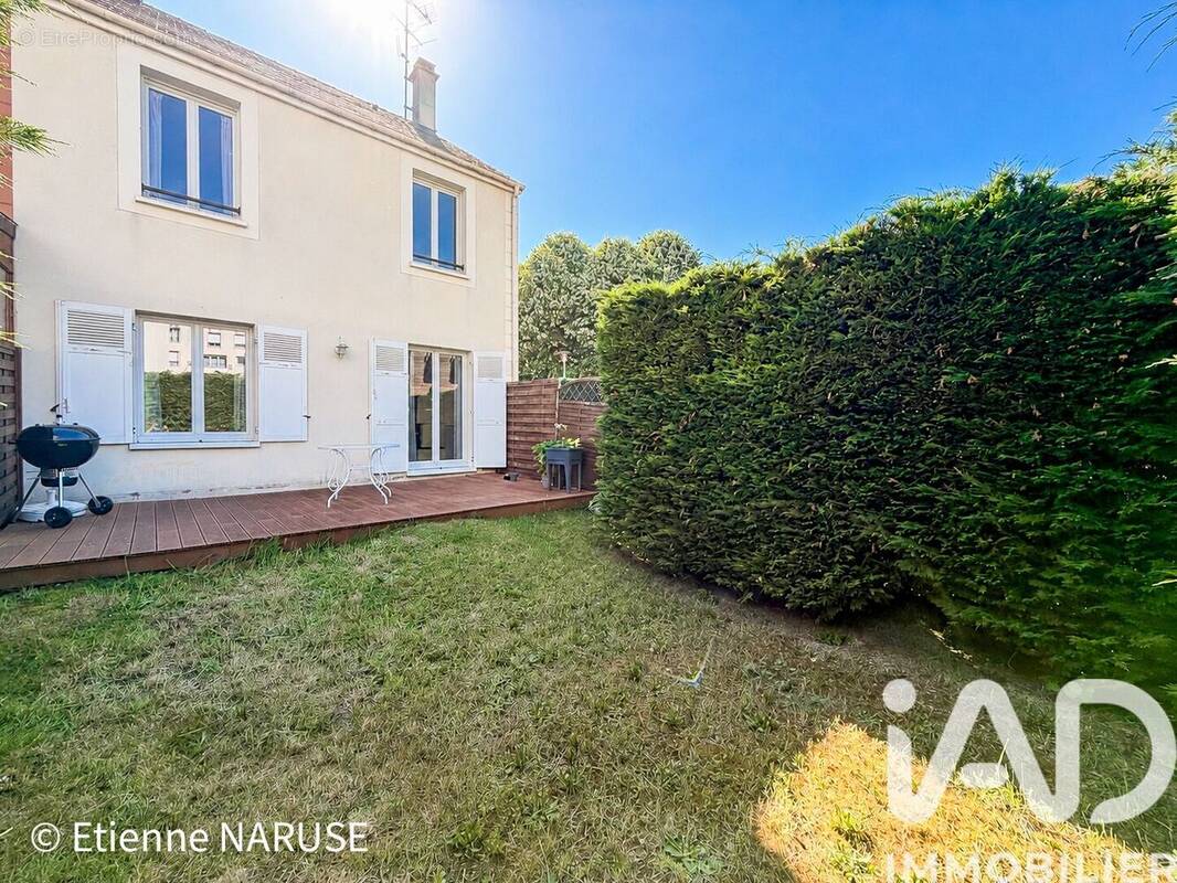 Photo 1 - Maison à CARRIERES-SOUS-POISSY