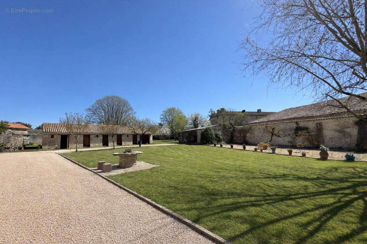 Maison à SAINTE-SOLINE