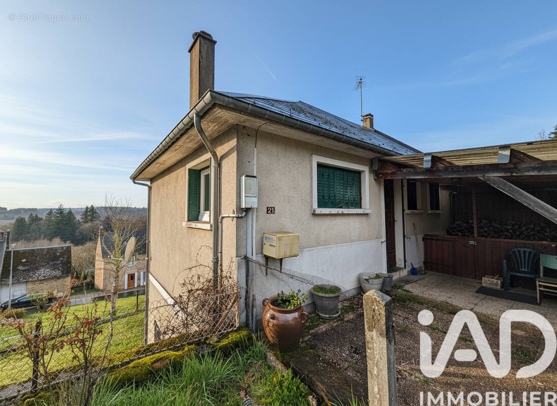 Photo 1 - Maison à PEYRELEVADE