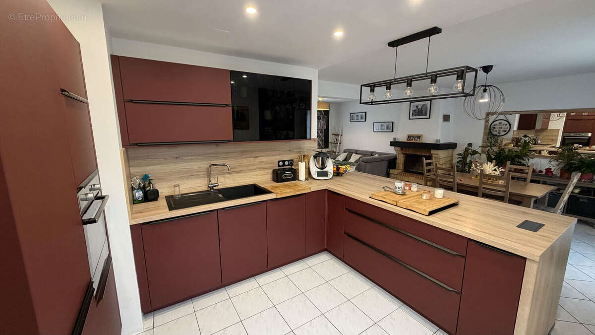 Maison à NEUILLY-EN-THELLE