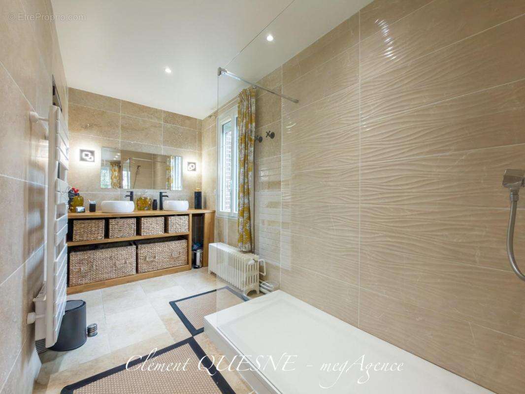 Maison à HAUTOT-SUR-MER