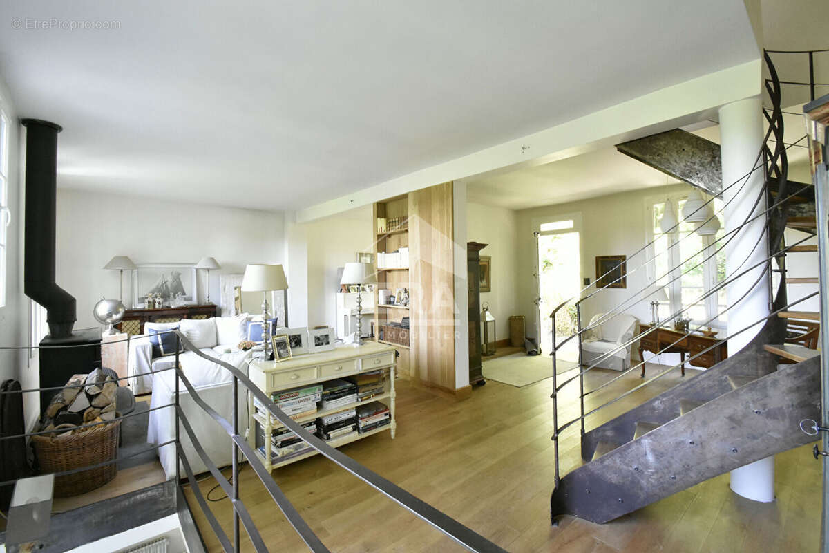 Maison à MONTFORT-L'AMAURY