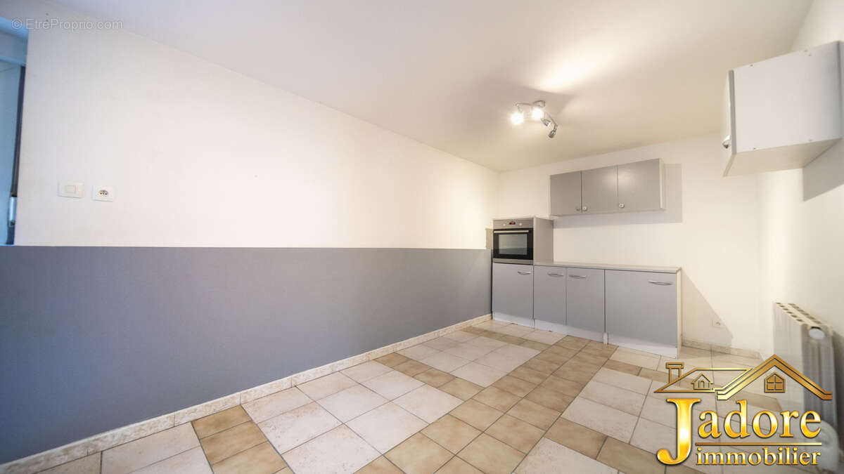 Appartement à SENONES