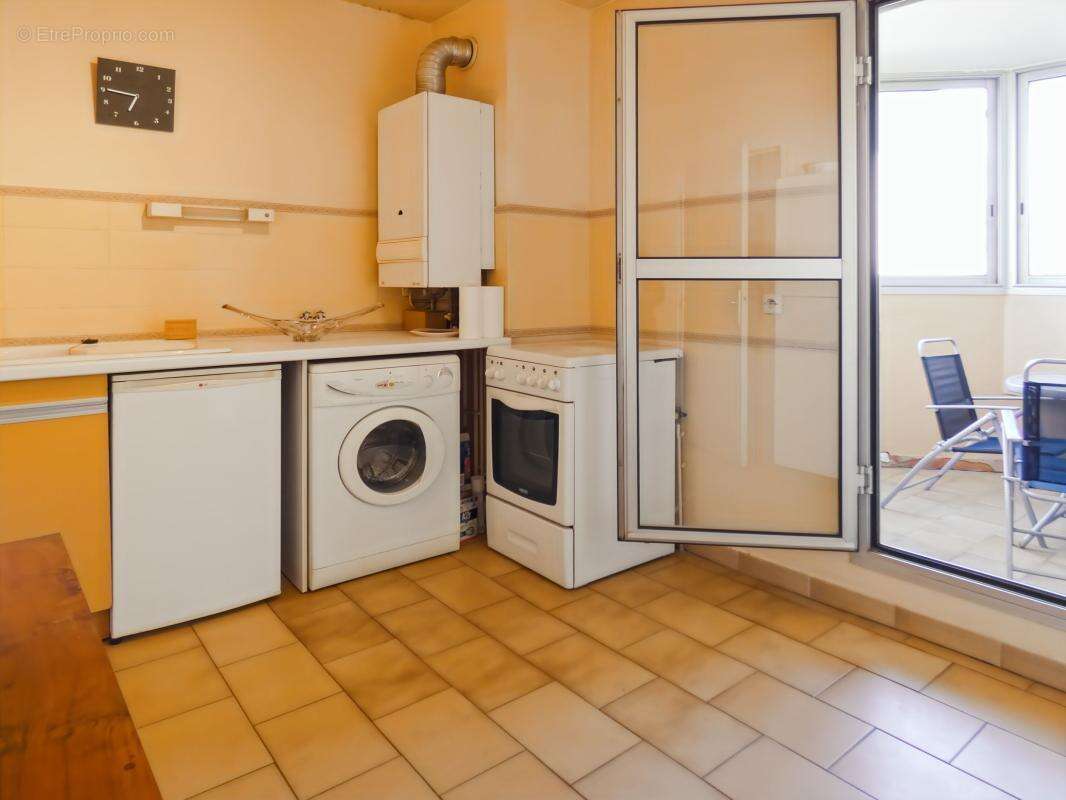 Uzès Centre – Appartement 43 m² avec loggia et parking – Résidence sécurisée - photo 9