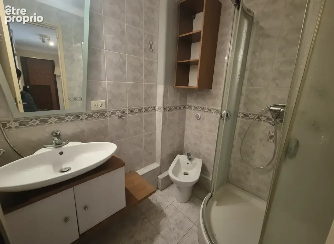 Appartement T3 + garage au 6ème étage d'une résidence sécurisée - photo 5