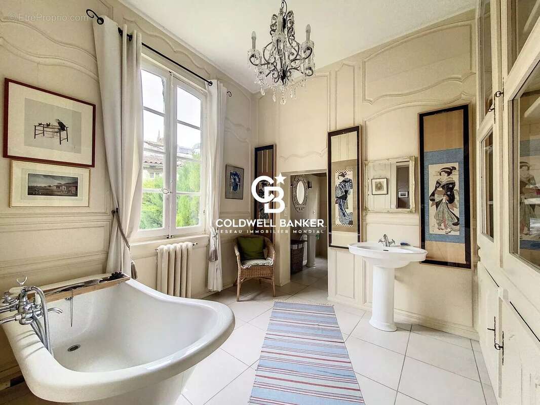 La « Maison Coquille » : une demeure bourgeoise entre symbolisme, vitraux d'art et secrets d'histoire - photo 6