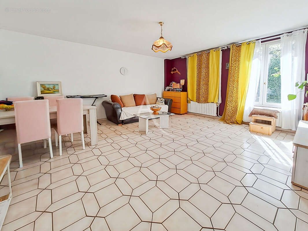 Appartement à ARPAJON