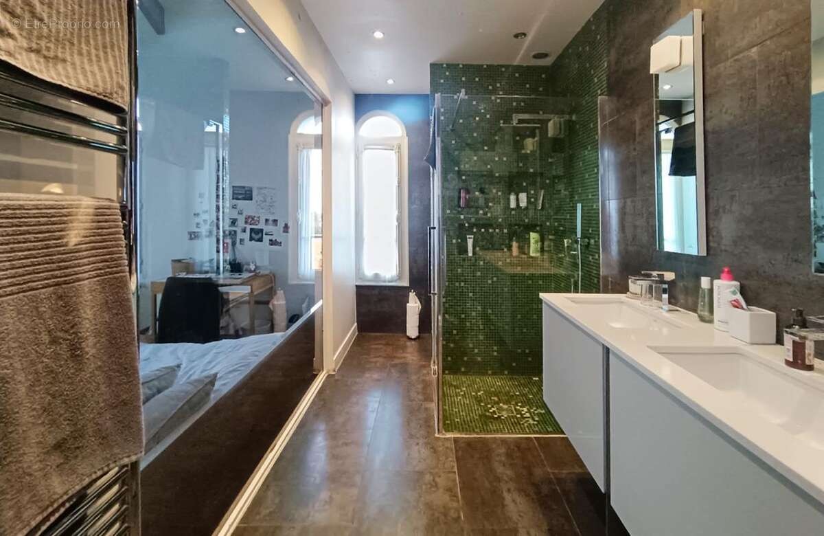 Maison à LE PERREUX-SUR-MARNE