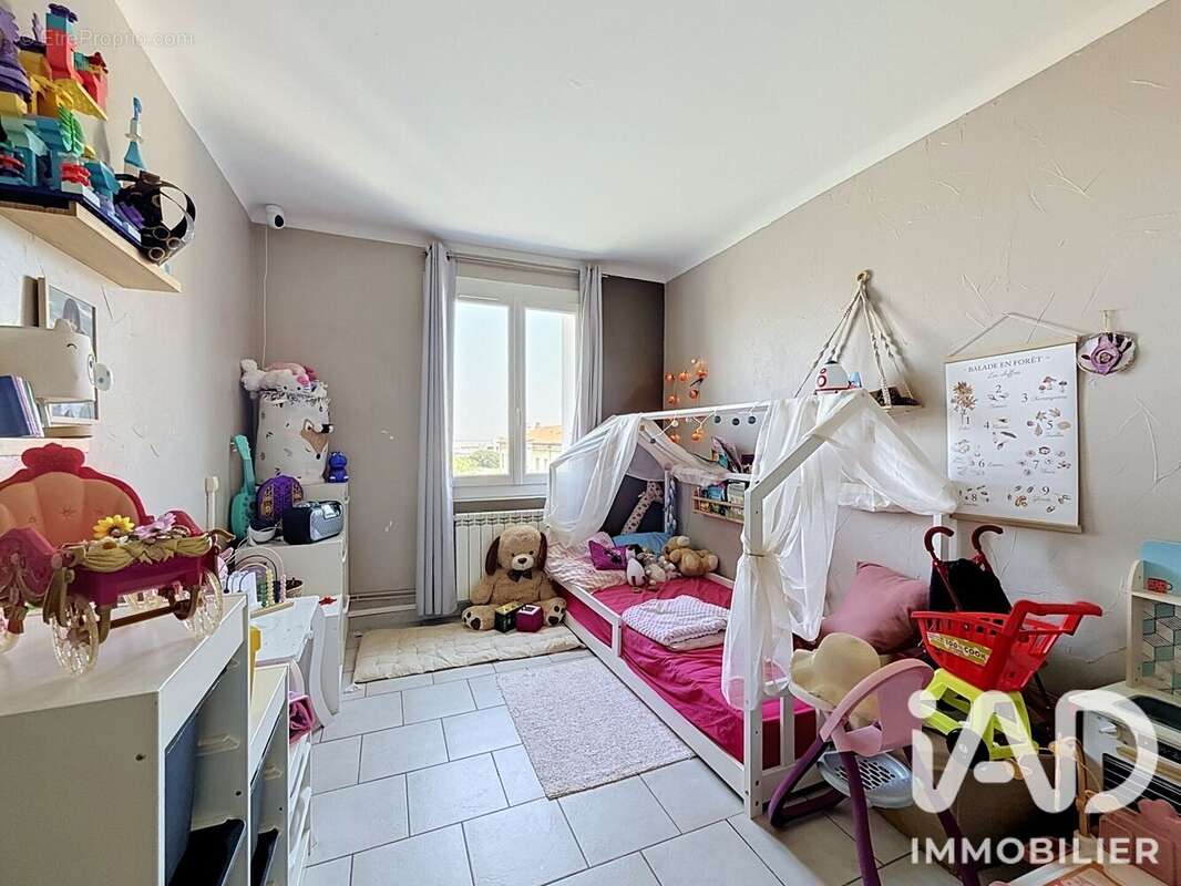 Appartement 61 m² à Nimes  - photo 7