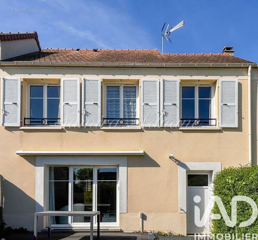 Photo 3 - Maison à CORMEILLES-EN-PARISIS