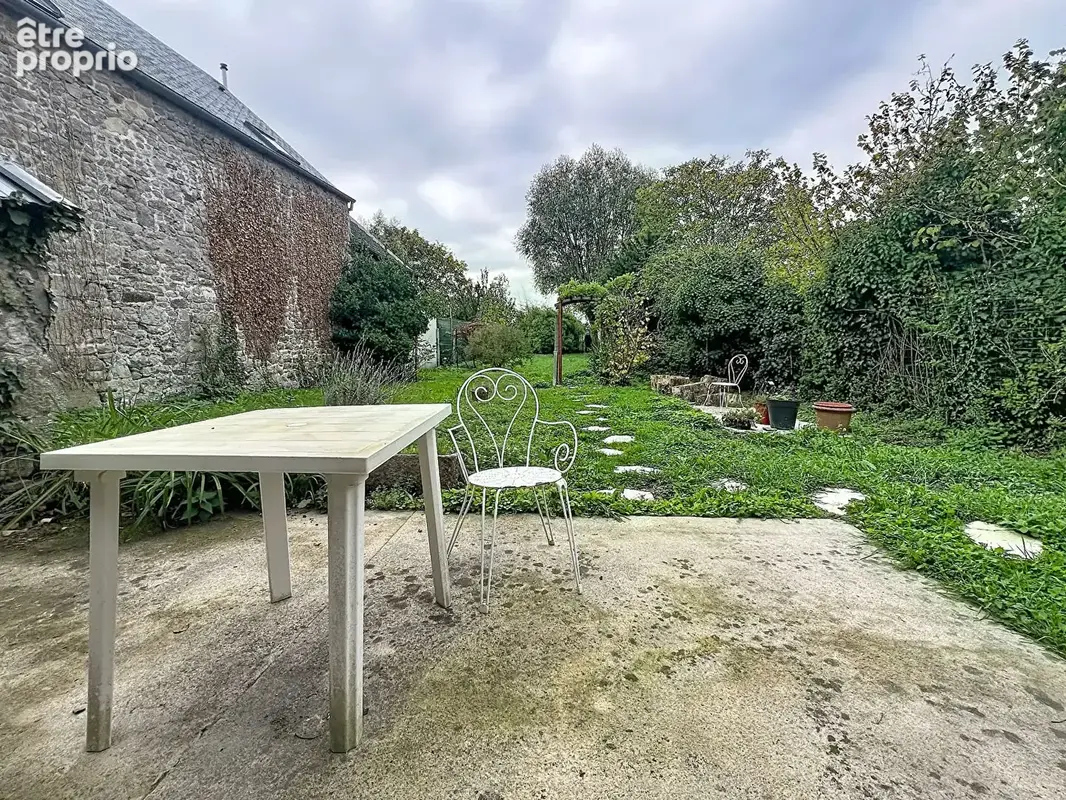 Maison en pierre avec potentiel d'aménagement et terrain à Mont-Dol - photo 14