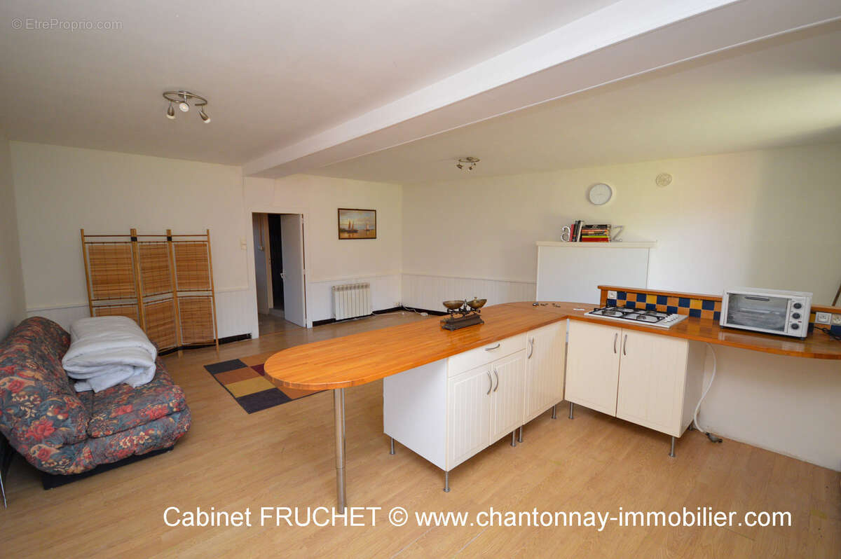 Maison à SAINT-VINCENT-STERLANGES