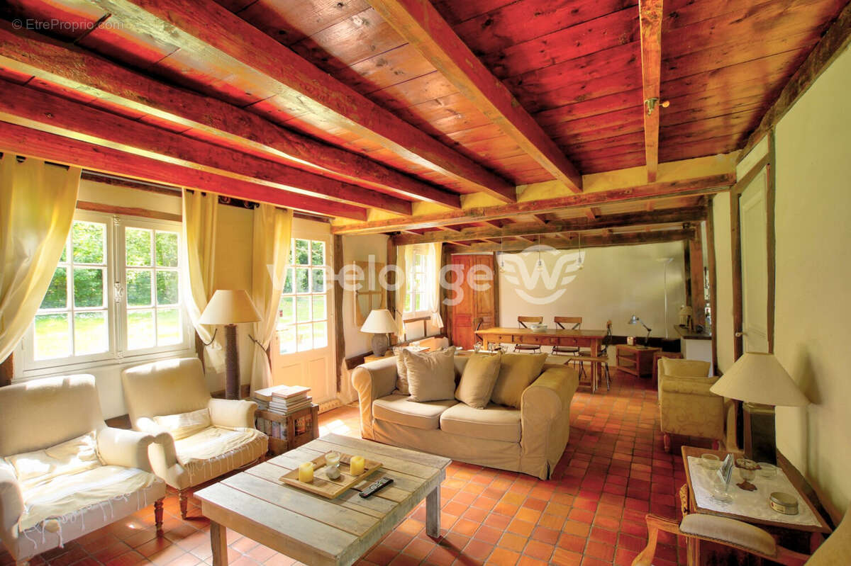 Maison à PONT-L'EVEQUE