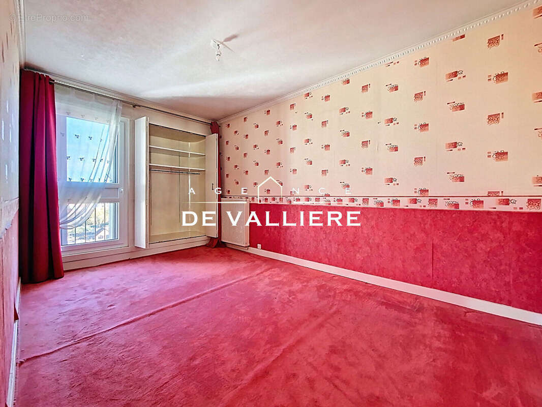 Appartement à NANTERRE