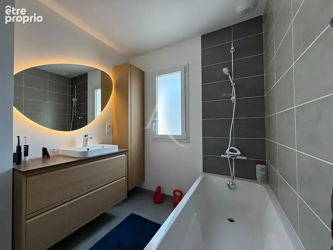 Maison contemporaine au coeur de Saint-Marc-sur-Mer - photo 9