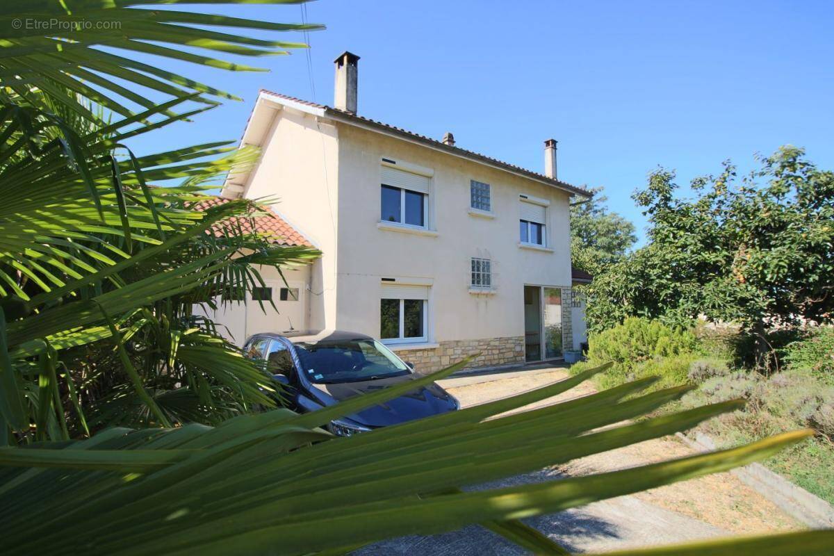 Maison à PUY-L'EVEQUE