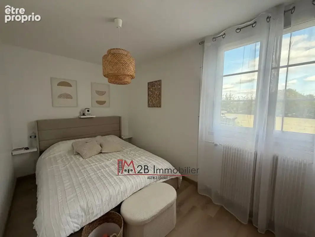 Plain pied renovee avec dependances - photo 7