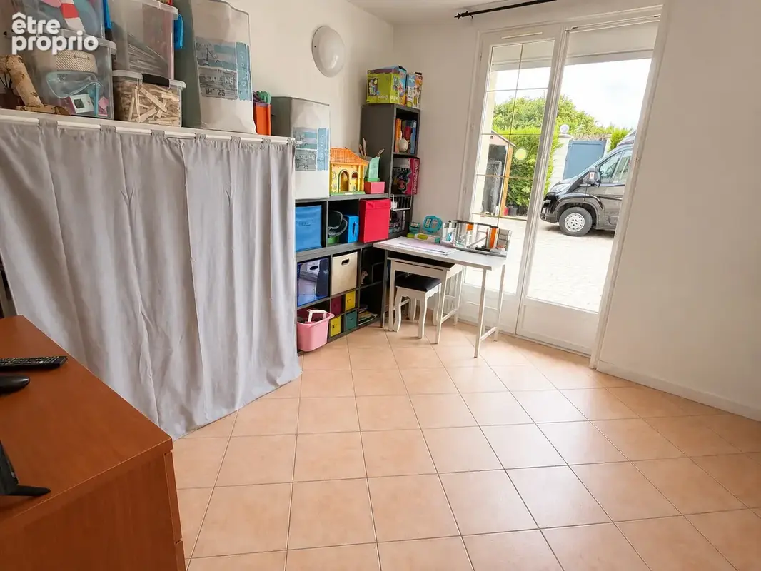 Pavillon indépendant avec garage + piscine - 7 pièces - 121m2 - photo 9