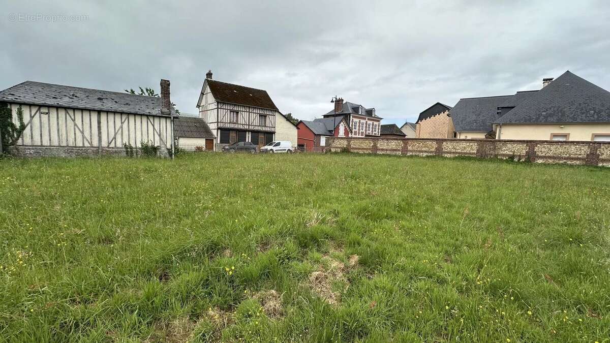 Terrain à EPAIGNES